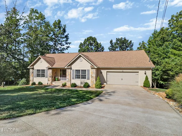 16 Needham Ter, Fairfield Glade, TN 38558