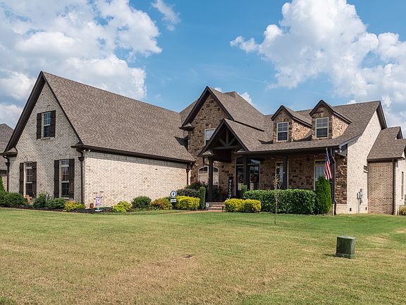 2nd image of 213 Carellton Dr