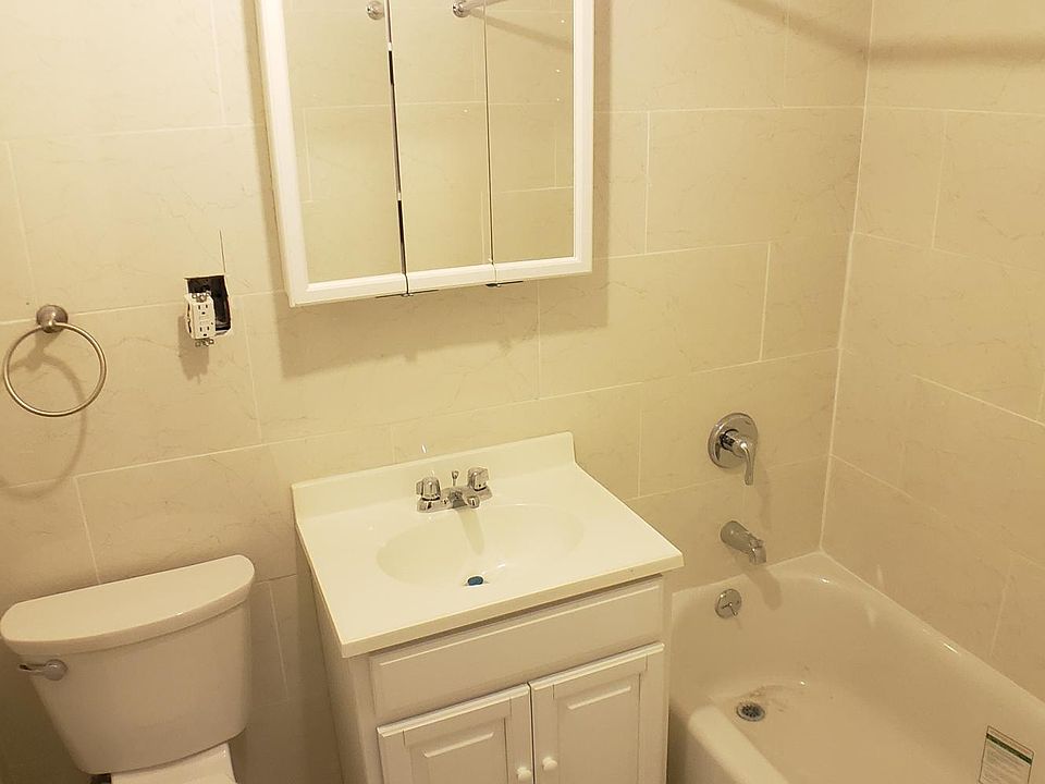 2nd image of 2112 Starling Ave APT 3G