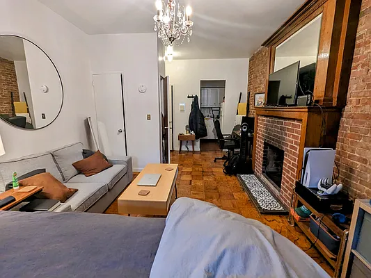 Rented by Guidance Realty Corp. | media 8