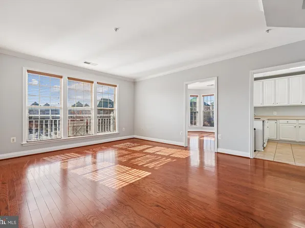 802 Grand Champion Dr #11-303, Rockville, MD 20850