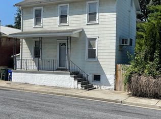 4 S Farquhar St, Union Bridge, MD 21791