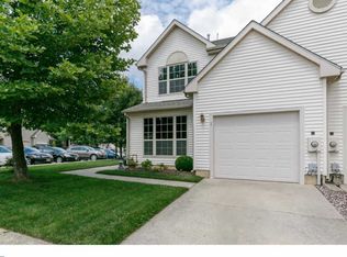 1 Woodrush Ct, Delran, NJ 08075
