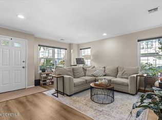 17 Tack Ct, Tinton Falls, NJ