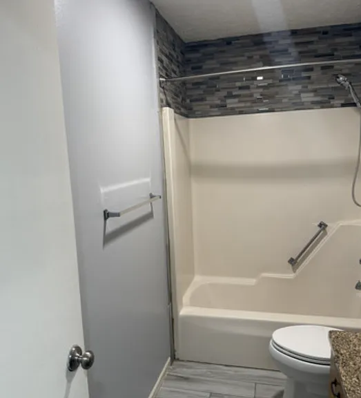 3405 Holiday Ct — Photo 2