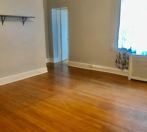 3rd image of 1305-UNIT N Broom St #106