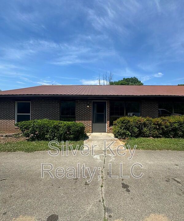 1st image of 311 Sunset Dr APT 1