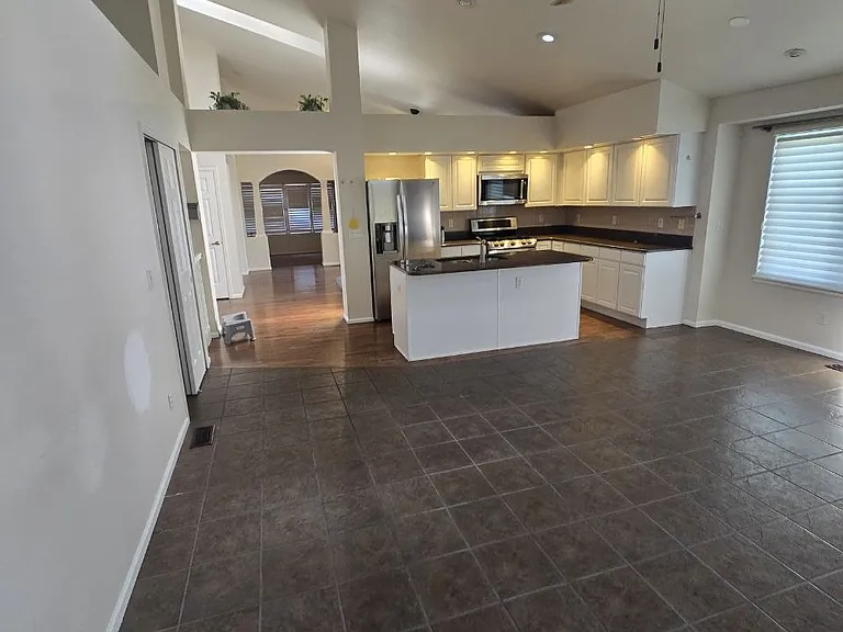 4106 S Granby Cir — Photo 5
