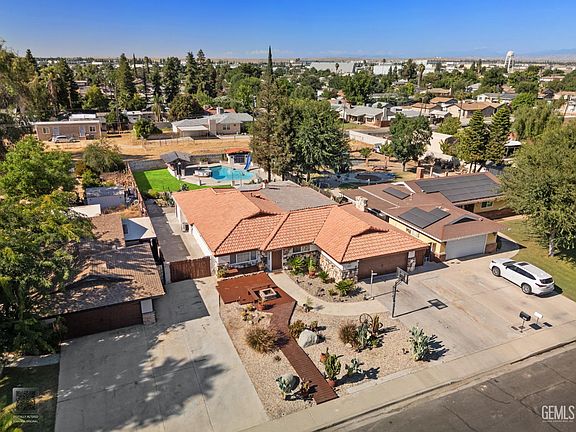 5th image of 6008 Carter Ave