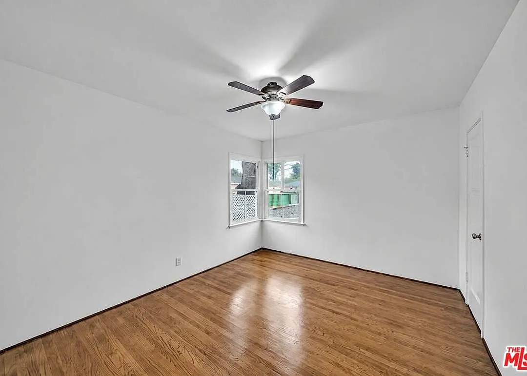 3 bed, 1126 sqft, $4,750 — Photo 3
