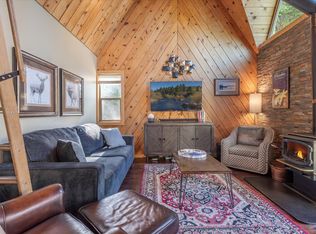 12541 Sierra Dr E, Truckee, CA 96161