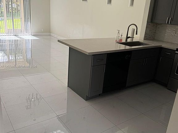 5th image of 9863 Three Lakes Cir