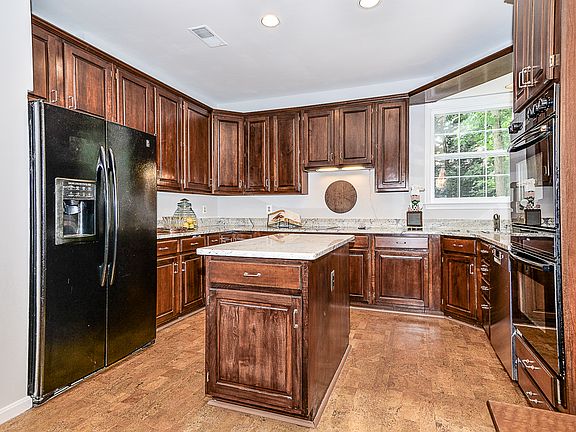 3rd image of 5212 High Grove Hills Ln