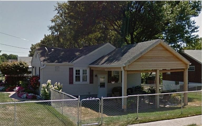2nd image of 5887 N Glen Rd