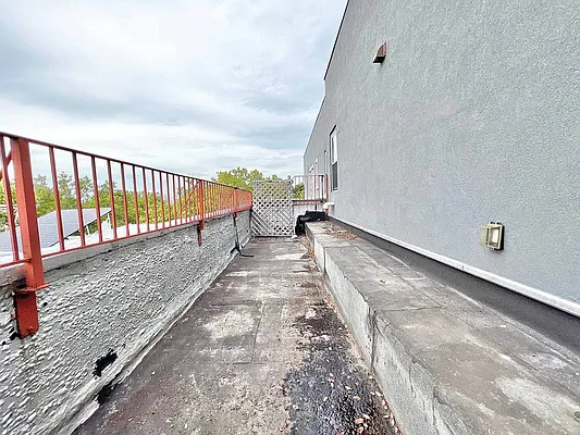 Rented by Doorway NYC, LLC | media 31