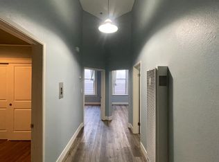375 12th St #1, Oakland, CA 94607
