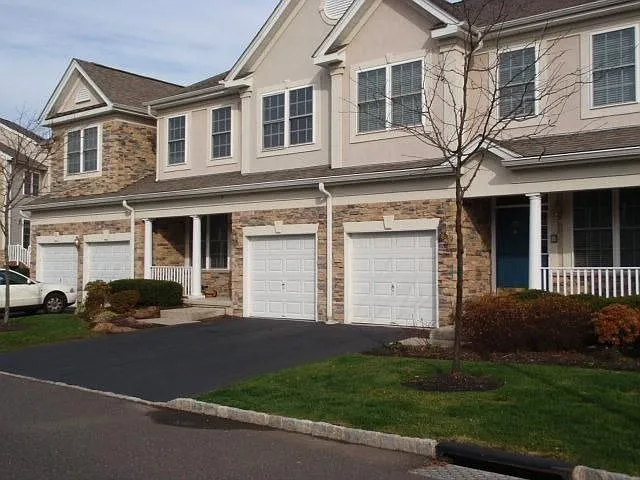 162 Levinberg Ln photo 1