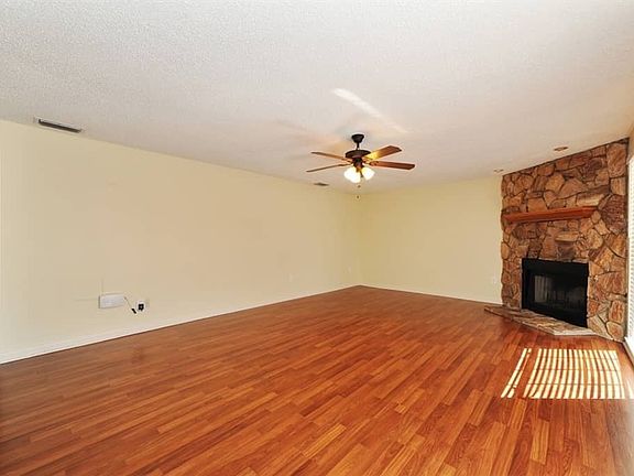 2nd image of 1720 Elise Marie Dr