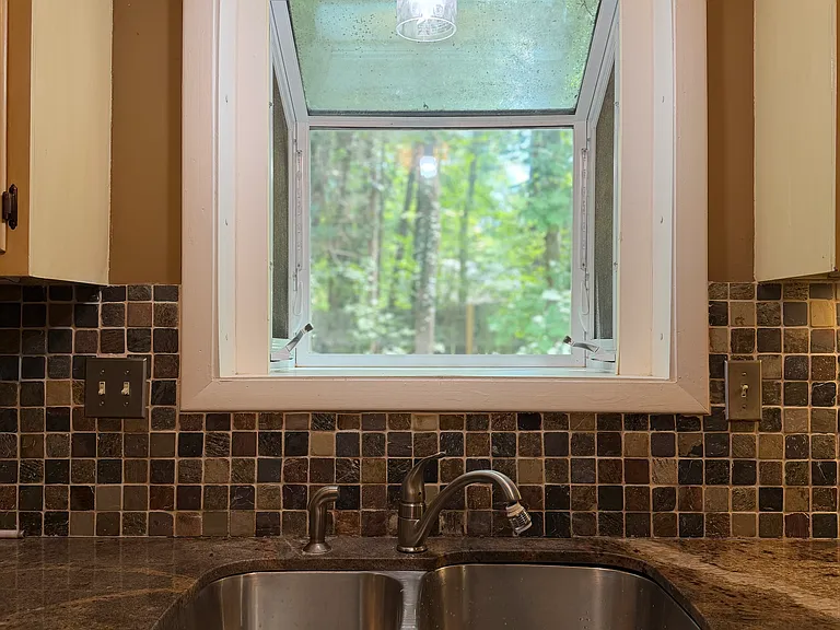 1103 Broadford Dr — Photo 47