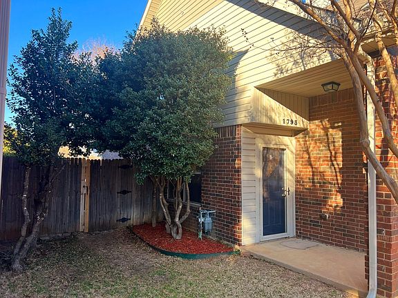 2nd image of 1793 Circle Creek Dr