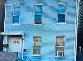 32 20th Ave, Paterson, NJ 07501