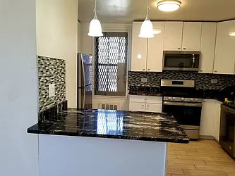 Rented by Barlavi Inc.