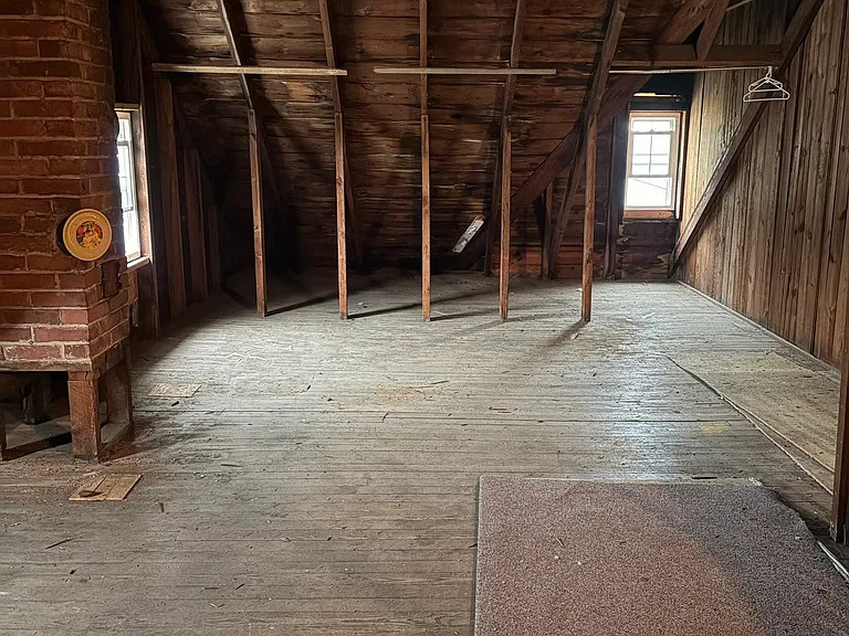 108 N Railroad St — Photo 19