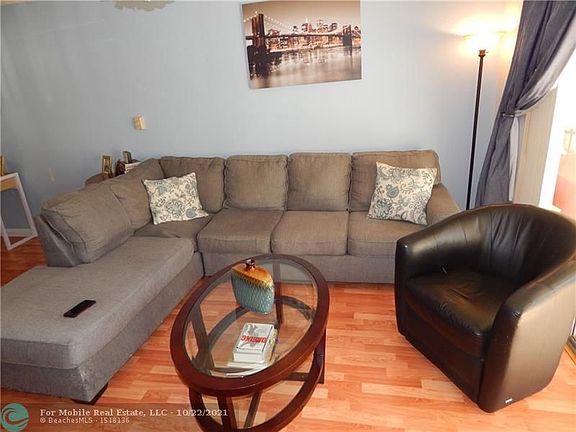 4th image of 1200 NW 87th Ave APT 411