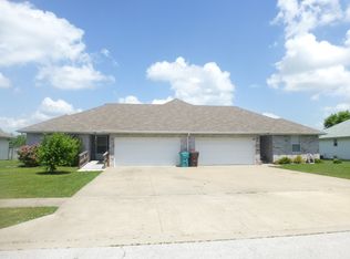 207 W Wade St, Republic, MO 65738