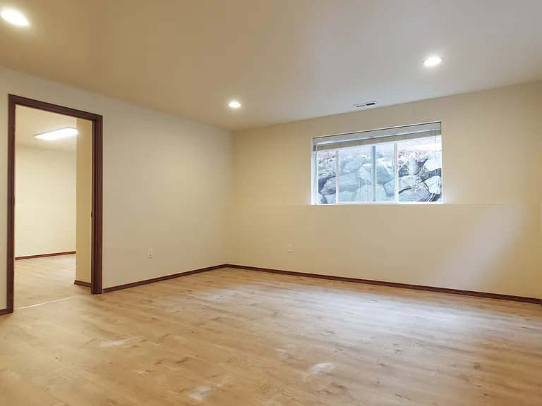 5451 32nd Ave SW — Photo 11