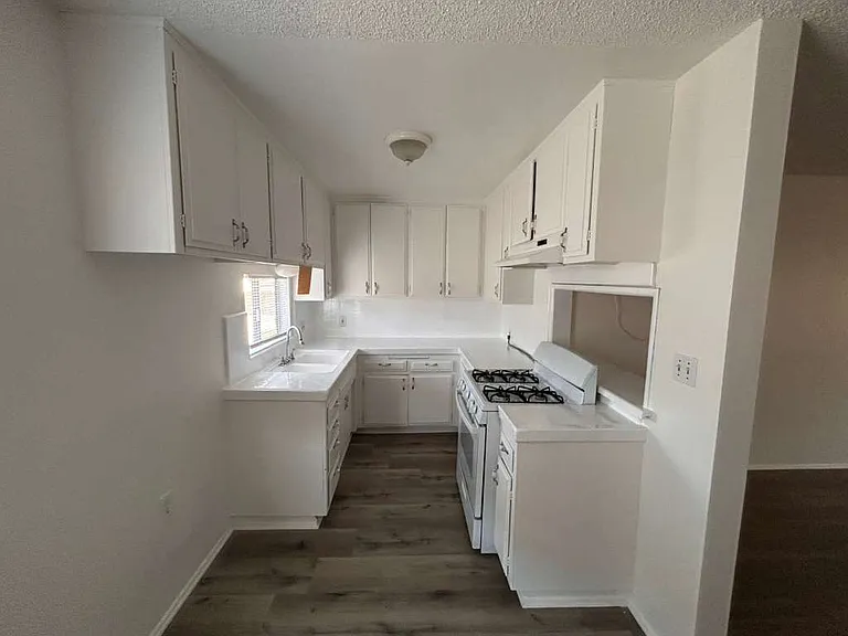 7232 Whittier Ave #E — Photo 3