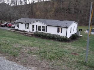 278 Walkers Creek Rd, Marion, VA 24354