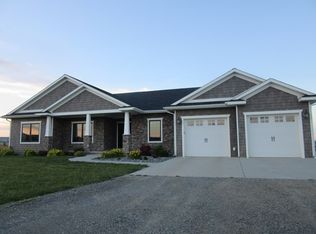 1073 Lane 7, Powell, WY 82435
