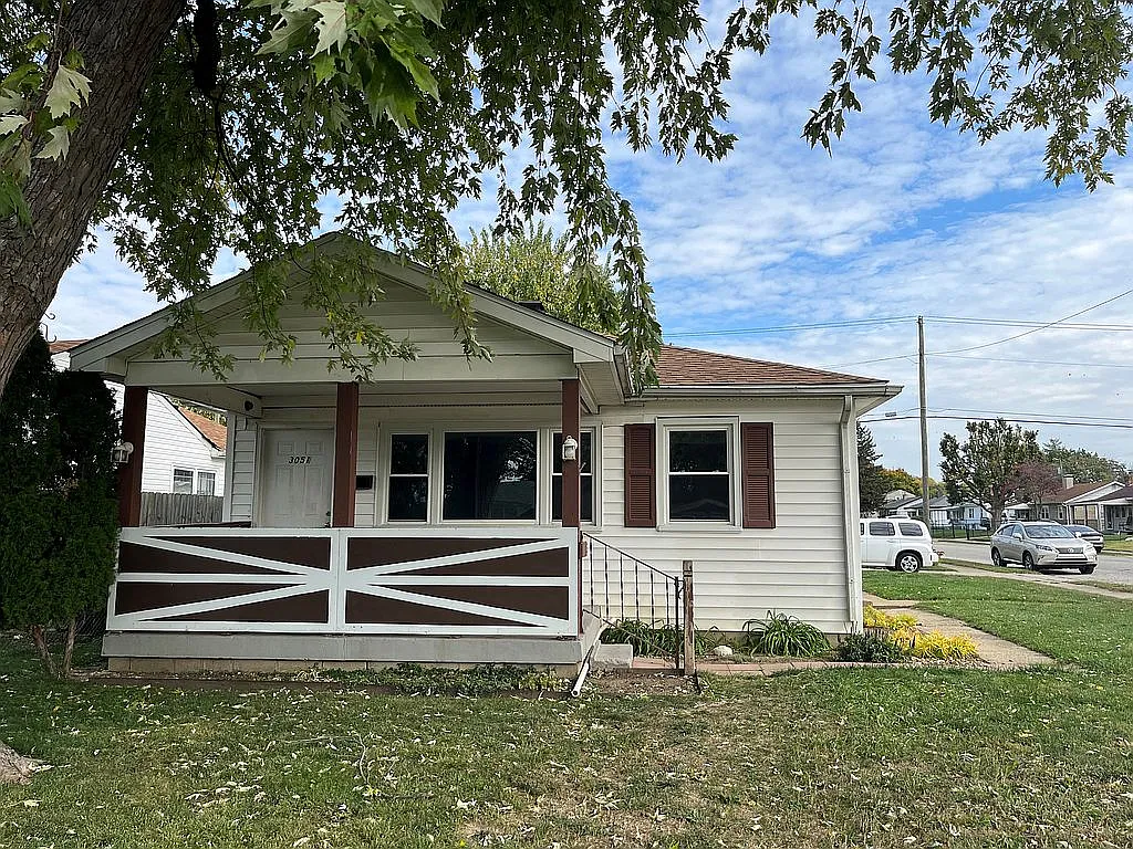 3051 Asbury St photo 1