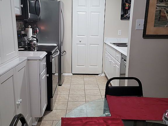 2nd image of 4245 Thalia Station Cir