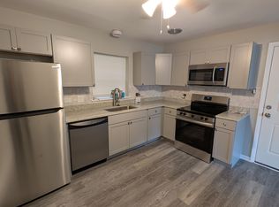 2301 17th Ave #GC, Riverside, IL 60546