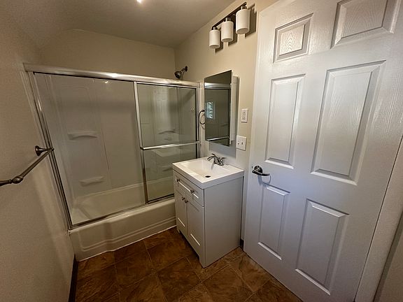 5th image of 16 Highland Pl #2