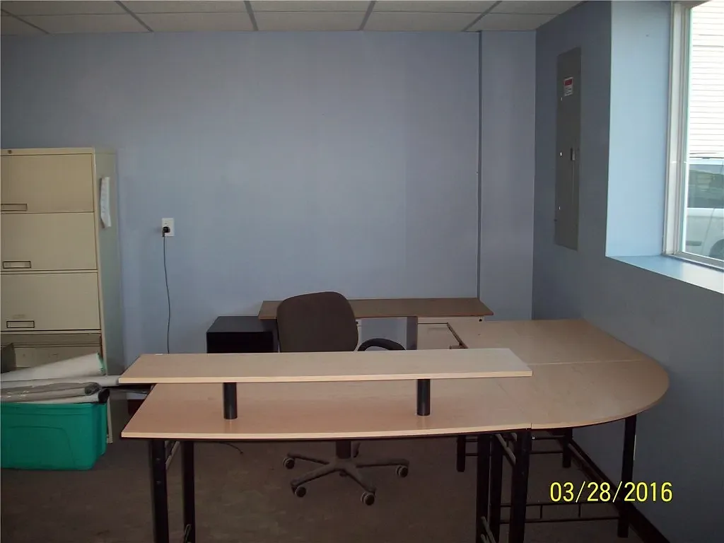 Studio, 2125 sqft, $1,825 — Photo 2