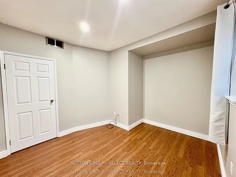 440 Wellington St #103 — Photo 22