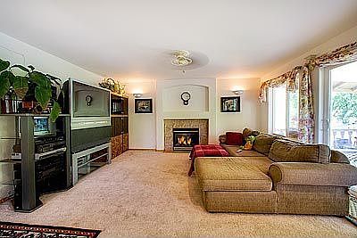 4th image of 3329 66th Ave NE