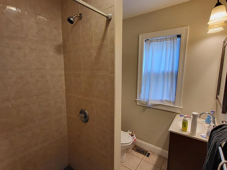 27 Fairfax St #1 — Photo 6
