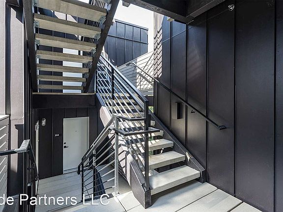 3rd image of 2119 13th Ave S #11462033