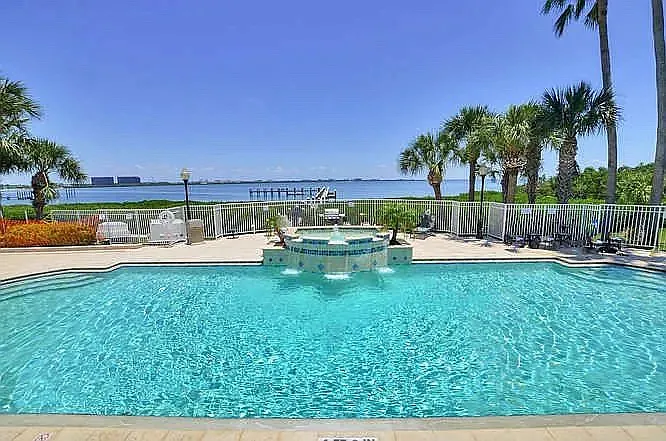 4205 Bay Club Cir — Photo 5