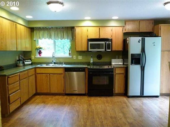 4th image of 22215 NE 233rd Ct