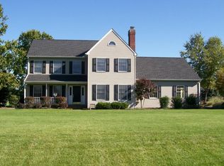 3790 Hedgerow Dr, Saline, MI