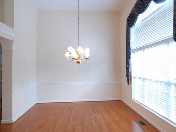 5th image of 7828 Indian Springs Dr