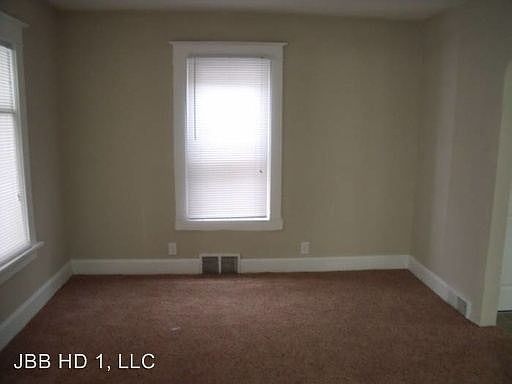 3rd image of 1414 15th Ave