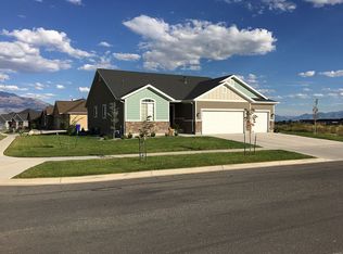 534 N Carlton Ave, Saratoga Springs, UT 84045