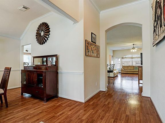 3rd image of 5210 Camarosa Dr