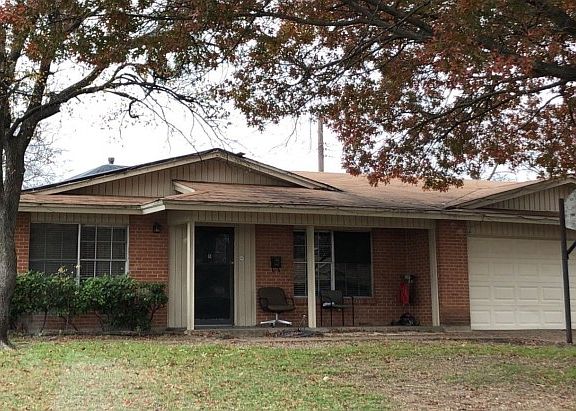 3rd image of 2633 Western Park Dr